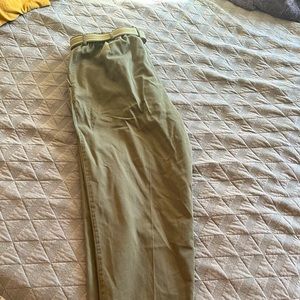 Llbean women’s slacks with belt